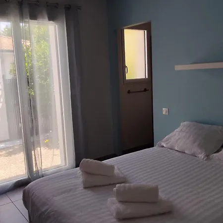House For 8 With Private Pool 莱昂
